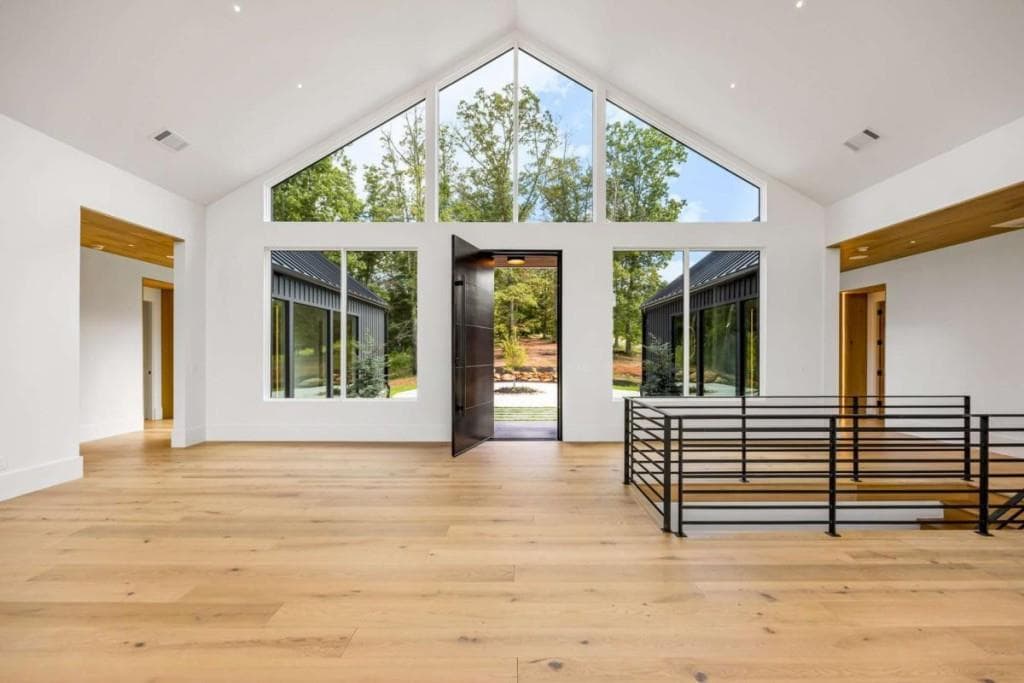 6 bedroom, 10 bathroom, 8,413 sq ft single family residence for sale at 198 Big View Trail, Mineral Bluff, GA 30559 — photo 9
