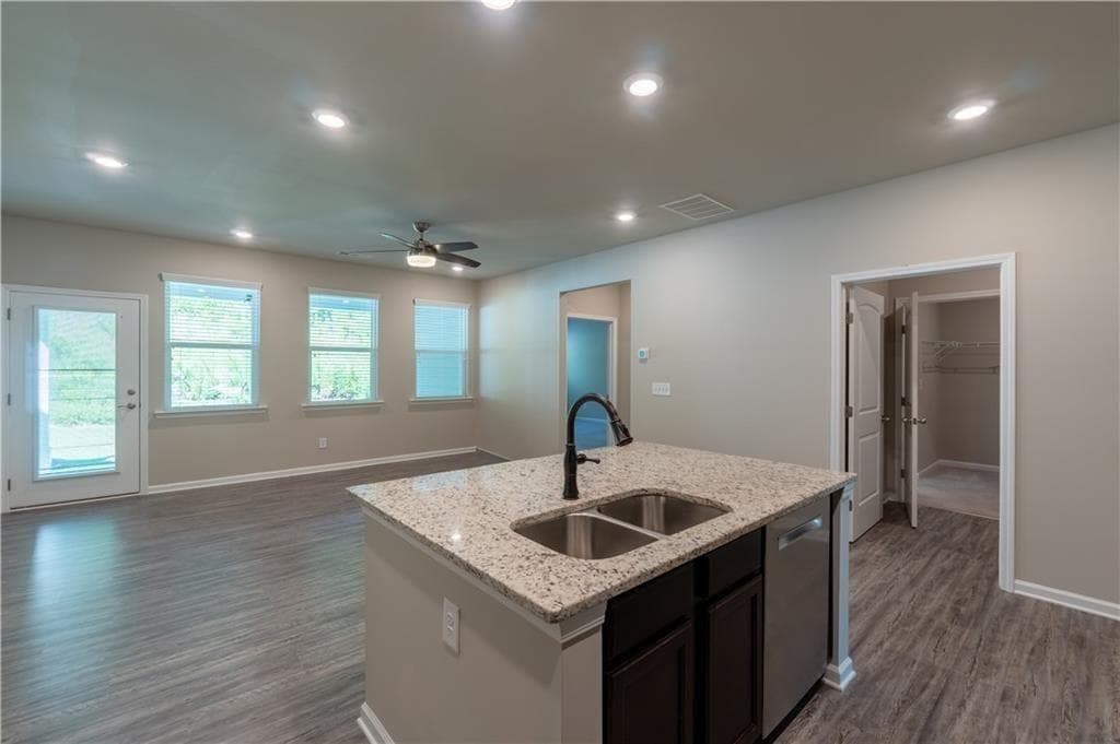 2 bedroom, 2 bathroom, 1,356 sq ft townhouse for sale at 78 Sanctuary Place, Jasper, GA 30143 — photo 4