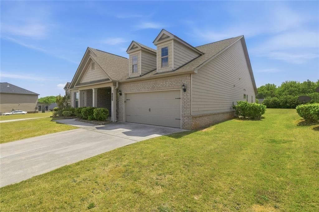 3 bedroom, 3 bathroom, 2,883 sq ft single family residence under contract at 30 Partridge Drive, Covington, GA 30016 — photo 2