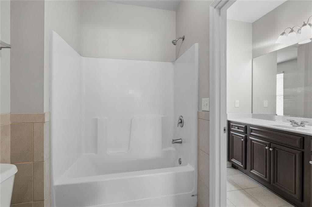 3 bedroom, 3 bathroom, 2,883 sq ft single family residence under contract at 30 Partridge Drive, Covington, GA 30016 — photo 6