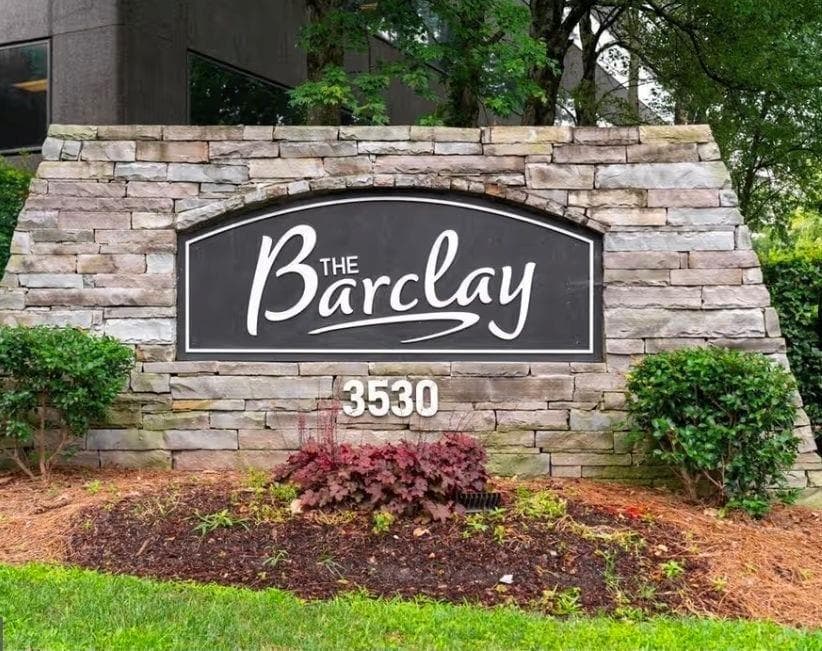 1 bedroom, 1 bathroom, 1,255 sq ft condominium for sale at 3530 Piedmont Road M1, Atlanta, GA 30305 — photo 2