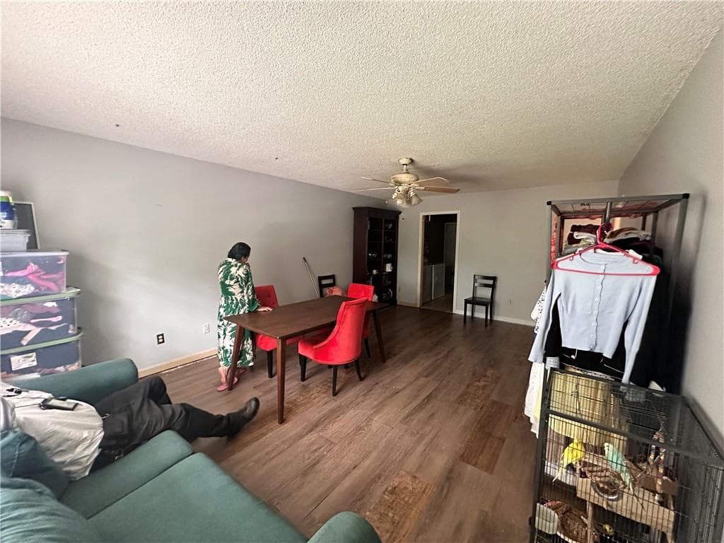 duplex under contract at 270 Cole Street, Buford, GA 30518 — photo 5
