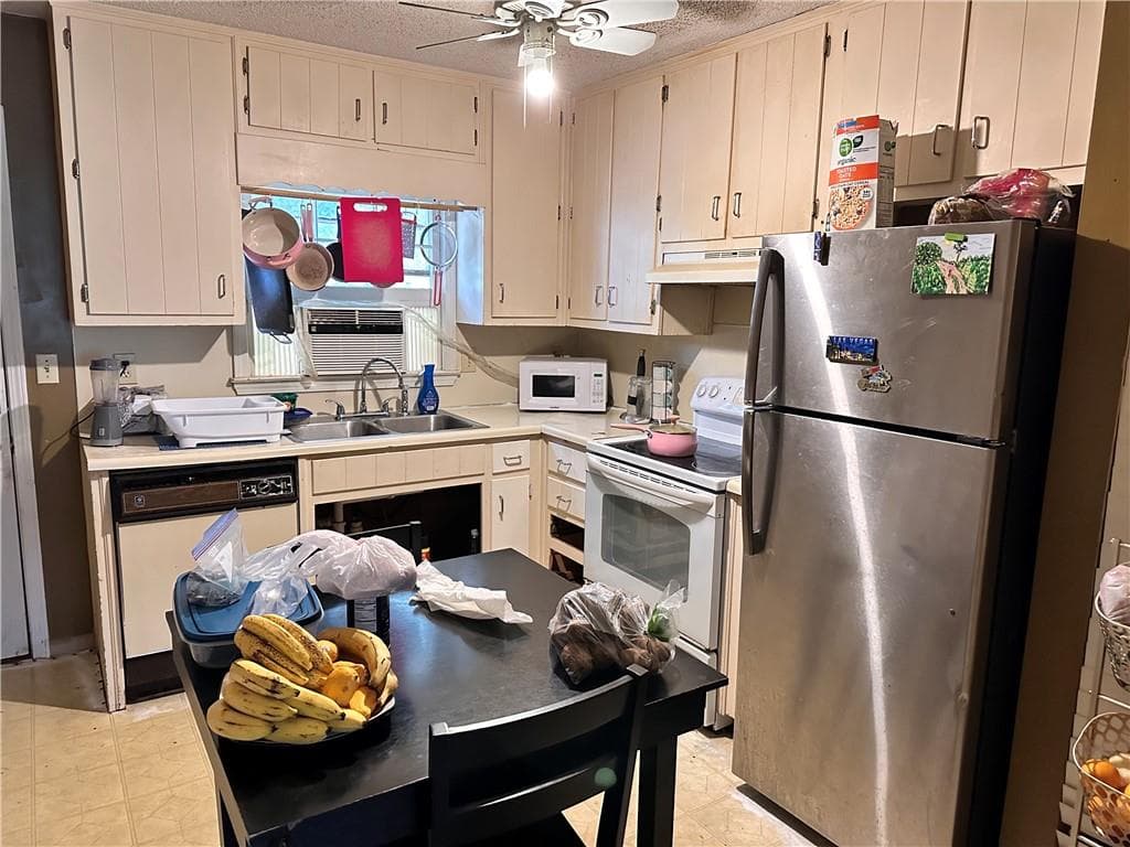 duplex under contract at 270 Cole Street, Buford, GA 30518 — photo 8