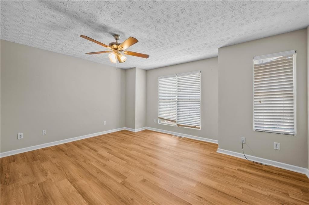 3 bedroom, 3 bathroom, 1,400 sq ft townhouse under contract at 2754 Valley Green Drive, Gainesville, GA 30504 — photo 7