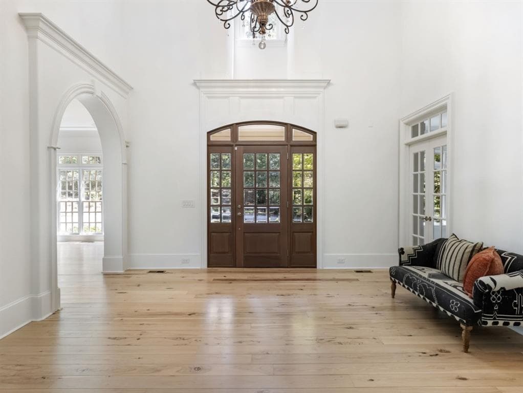 6 bedroom, 8 bathroom, 10,098 sq ft single family residence under contract at 55 Summitrail Lane, Dawsonville, GA 30534 — photo 4