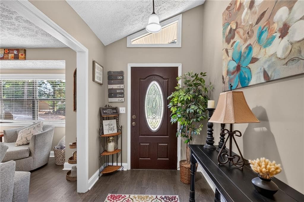 3 bedroom, 2 bathroom, 1,381 sq ft single family residence for sale at 6164 Pinedale Lane, Douglasville, GA 30135 — photo 3