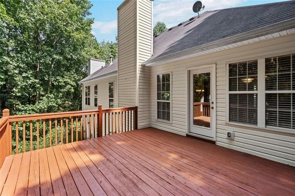 4 bedroom, 3 bathroom, 2,628 sq ft single family residence for sale at 6225 Brook Hollow Creek Drive, Cumming, GA 30028 — photo 3