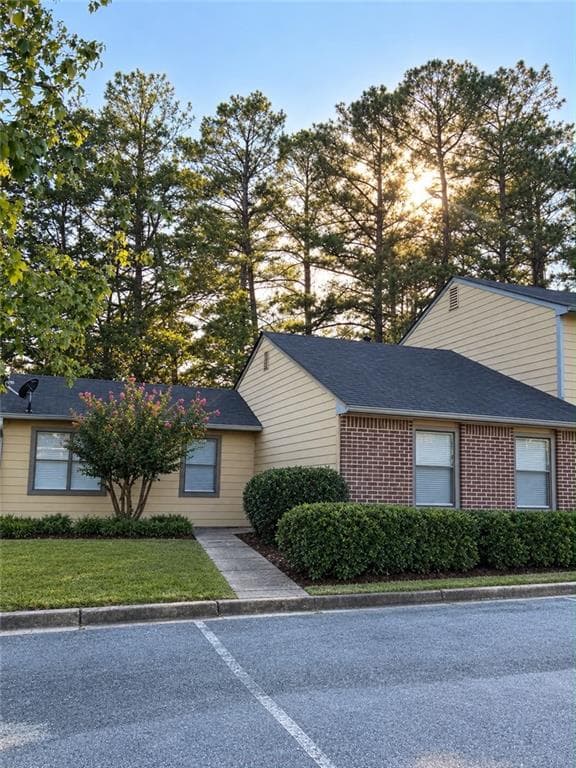 2 bedroom, 2 bathroom, 1,044 sq ft townhouse for sale at 247 Mateo Walk, Lawrenceville, GA 30046 — photo 1 of 11