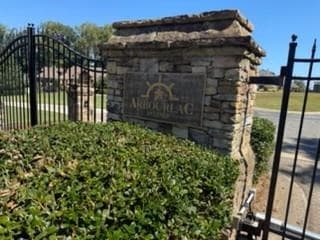 6 bedroom, 7 bathroom, 7,725 sq ft single family residence for sale at 9230 Arbourlac Lane, Gainesville, GA 30506 — photo 2