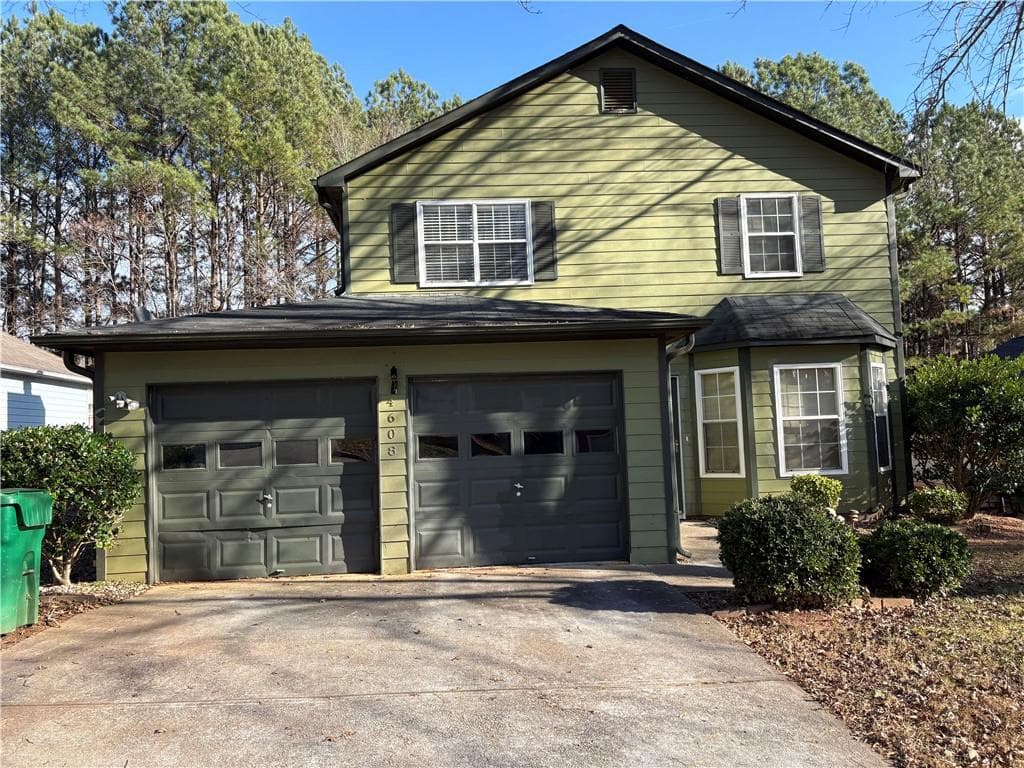 3 bedroom, 2 bathroom, 1,527 sq ft single family residence for sale at 4608 Latchwood Drive, Lithonia, GA 30038 — photo 1 of 5