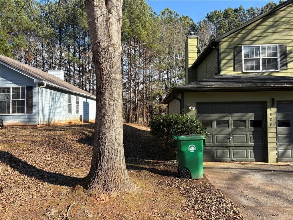 3 bedroom, 2 bathroom, 1,527 sq ft single family residence for sale at 4608 Latchwood Drive, Lithonia, GA 30038 — photo 2