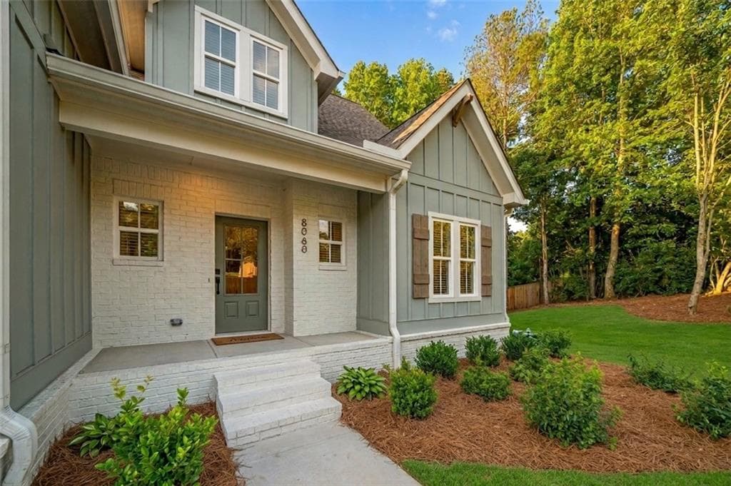 4 bedroom, 4 bathroom, 2,414 sq ft single family residence for sale at 8560 Old Keith Bridge Road, Gainesville, GA 30506 — photo 6