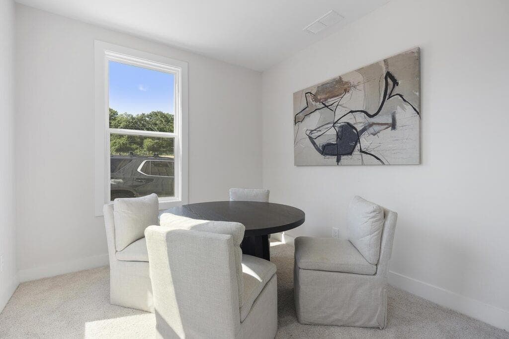 2 bedroom, 2 bathroom, 1,070 sq ft townhouse under contract at 498 Burroughs St 323, Atlanta, GA 30315 — photo 3