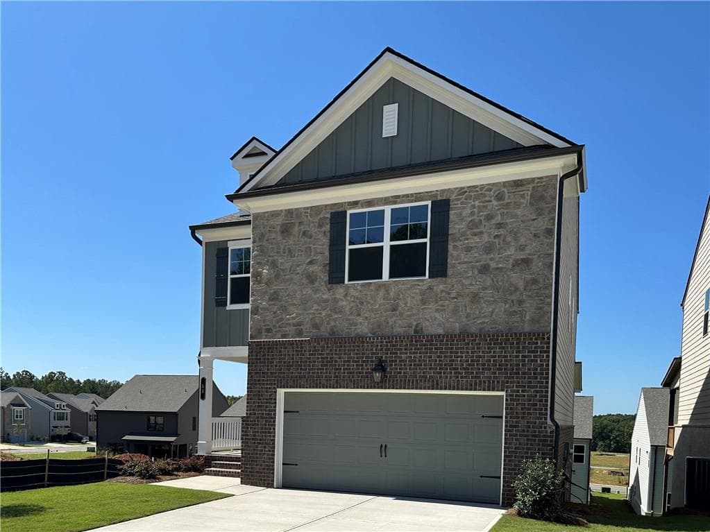 4 bedroom, 3 bathroom, 2,250 sq ft single family residence for sale at 68 Avian Way, Auburn, GA 30011 — photo 2