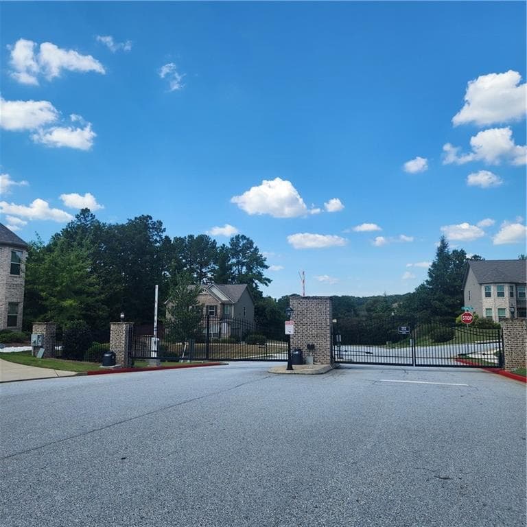 5 bedroom, 3 bathroom, 3,178 sq ft single family residence for sale at 4835 Elm Leaf Drive, South Fulton, GA 30331 — photo 5