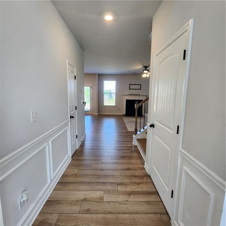 5 bedroom, 3 bathroom, 3,178 sq ft single family residence for sale at 4835 Elm Leaf Drive, South Fulton, GA 30331 — photo 6