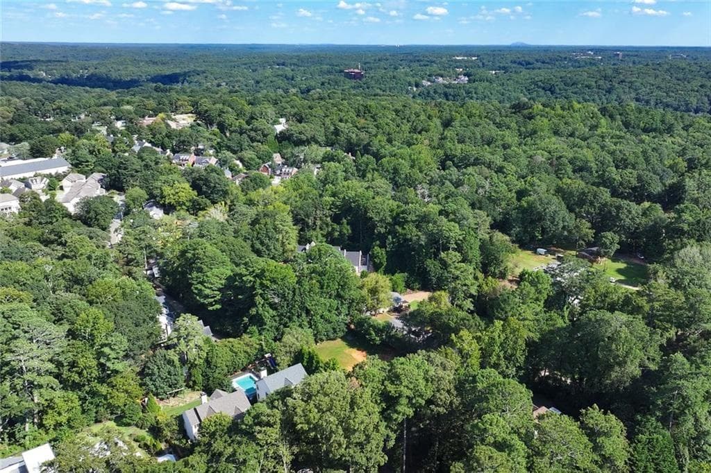 single family residence for sale at 383 Westside Drive, Roswell, GA 30075 — photo 10