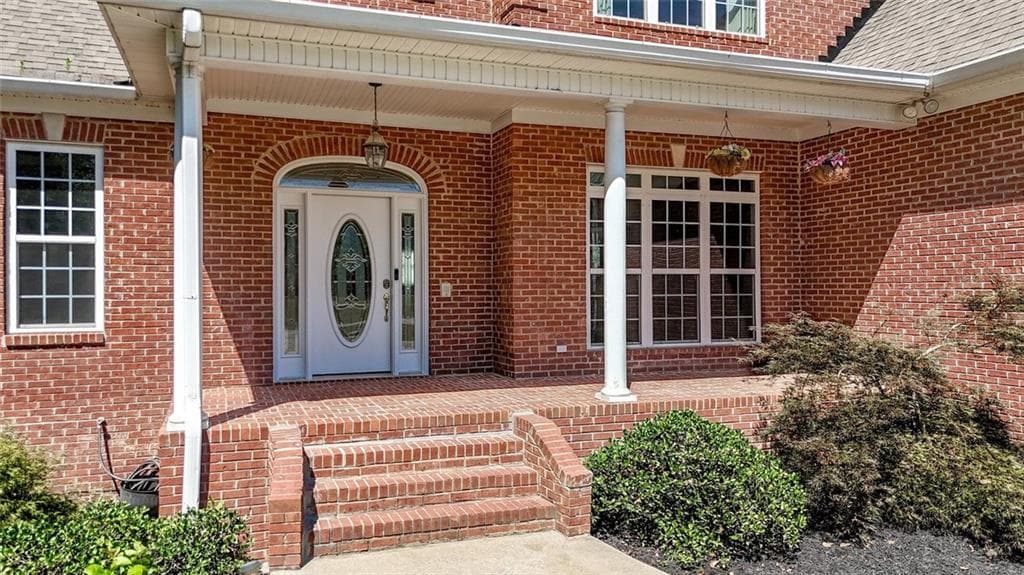 5 bedroom, 5 bathroom, 4,042 sq ft single family residence for sale at 140 Barker Road, Rome, GA 30165 — photo 2