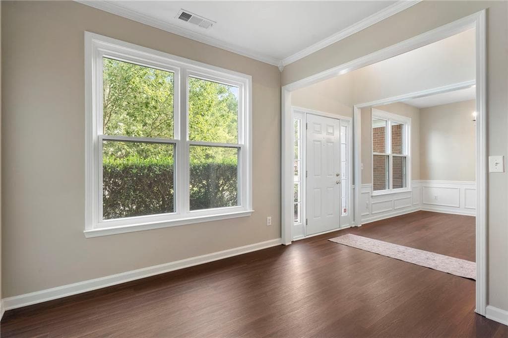 4 bedroom, 3 bathroom, 2,417 sq ft single family residence for sale at 2420 Greyhurst Way, Smyrna, GA 30082 — photo 8