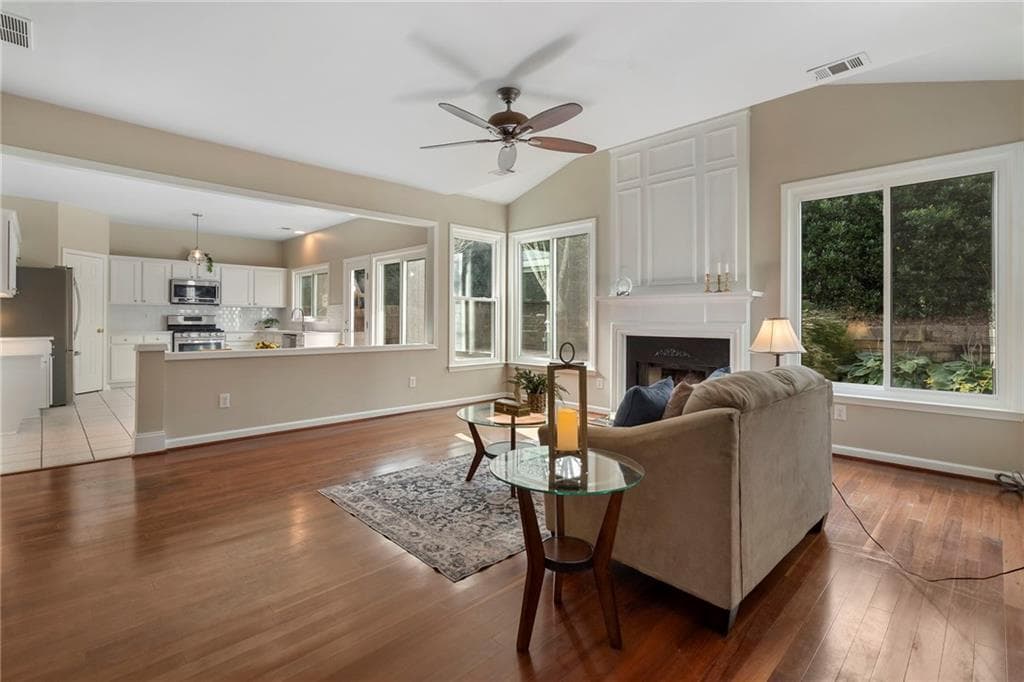 4 bedroom, 3 bathroom, 2,417 sq ft single family residence for sale at 2420 Greyhurst Way, Smyrna, GA 30082 — photo 9
