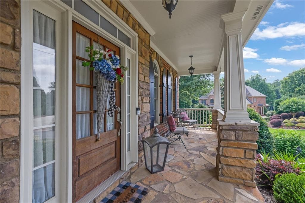 5 bedroom, 5 bathroom, 6,456 sq ft single family residence for sale at 6293 Fernstone Trail, Acworth, GA 30101 — photo 4