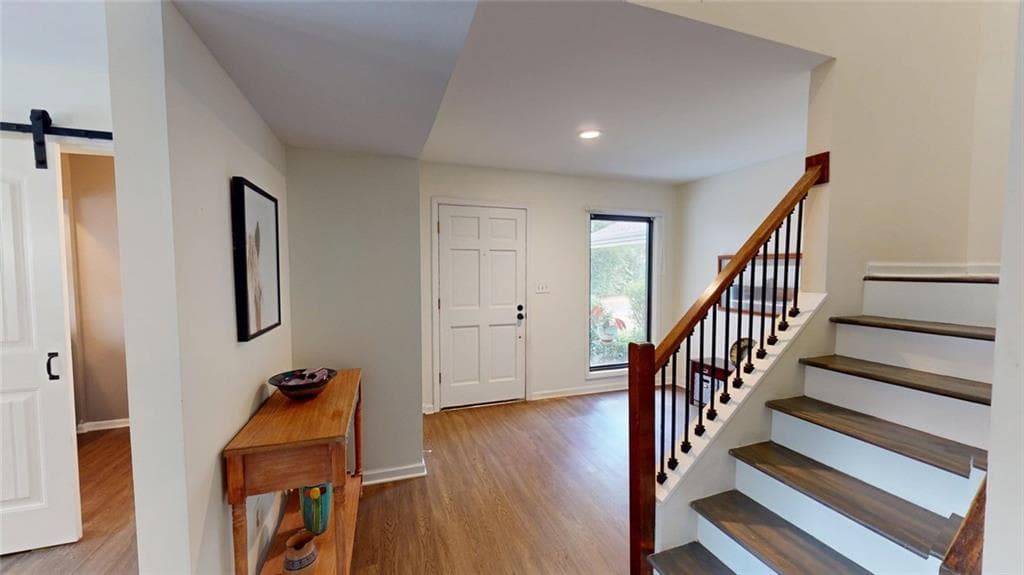 3 bedroom, 3 bathroom, 2,131 sq ft condominium for sale at 6176 Brookwood Road, Peachtree Corners, GA 30092 — photo 2
