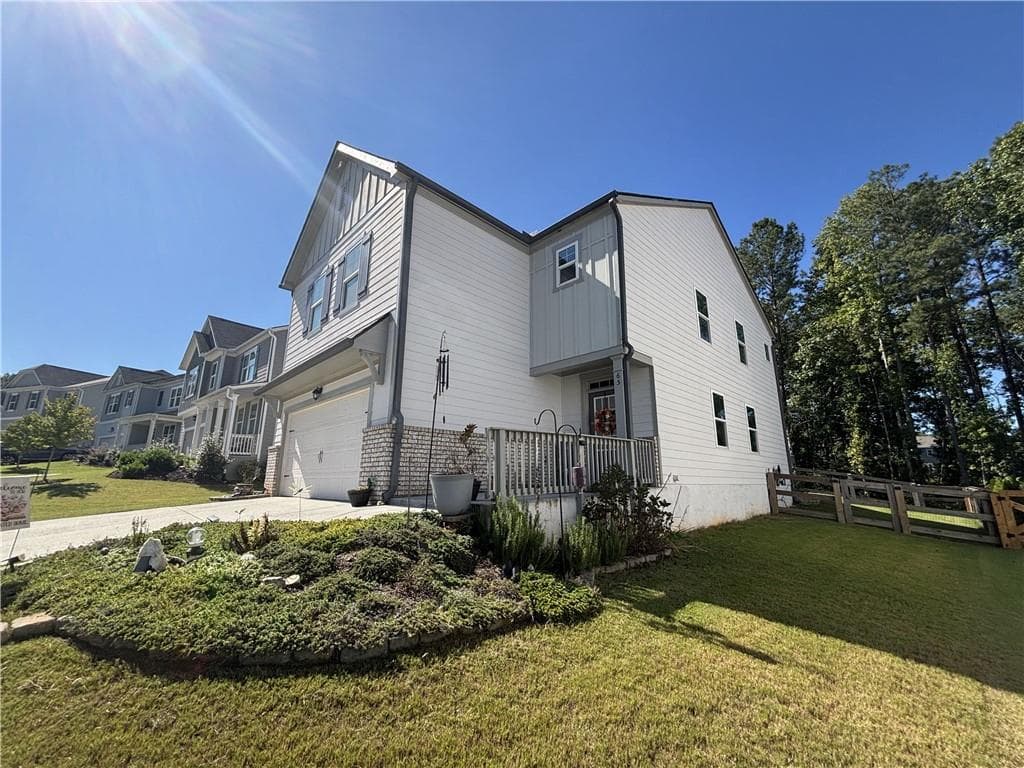 4 bedroom, 3 bathroom, 2,256 sq ft single family residence for sale at 65 White Cedar Drive, Dawsonville, GA 30534 — photo 2