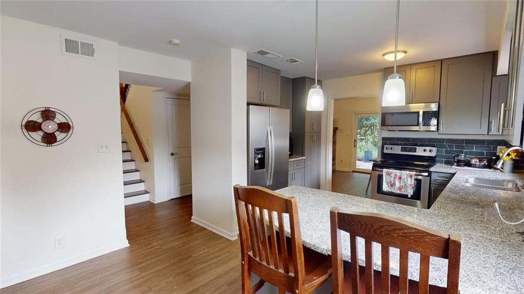 3 bedroom, 3 bathroom, 2,131 sq ft condominium for sale at 6176 Brookwood Road, Peachtree Corners, GA 30092 — photo 9