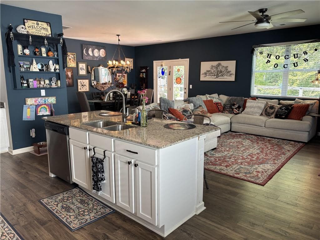 4 bedroom, 3 bathroom, 2,256 sq ft single family residence for sale at 65 White Cedar Drive, Dawsonville, GA 30534 — photo 7