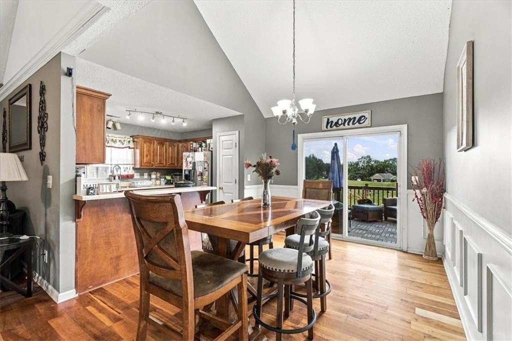 4 bedroom, 3 bathroom, 2,345 sq ft single family residence for sale at 26 Seay Drive, Rome, GA 30161 — photo 4