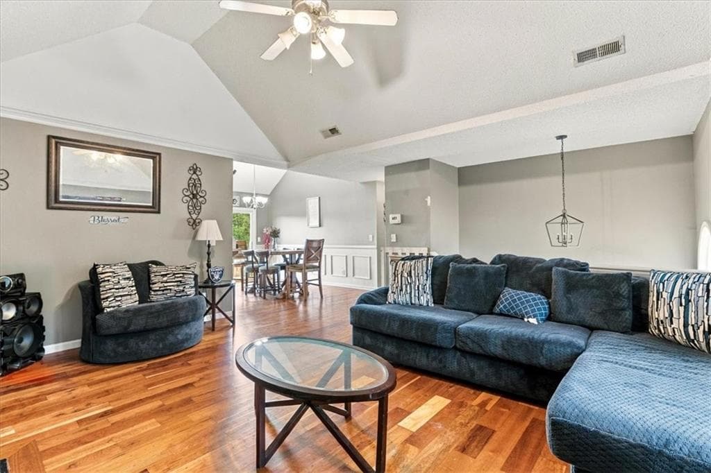 4 bedroom, 3 bathroom, 2,345 sq ft single family residence for sale at 26 Seay Drive, Rome, GA 30161 — photo 6
