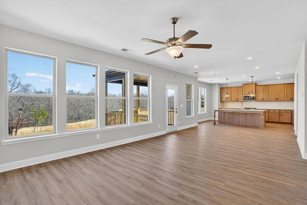 4 bedroom, 4 bathroom, 2,344 sq ft single family residence for sale at 166 Classic Overlook, Homer, GA 30547 — photo 6