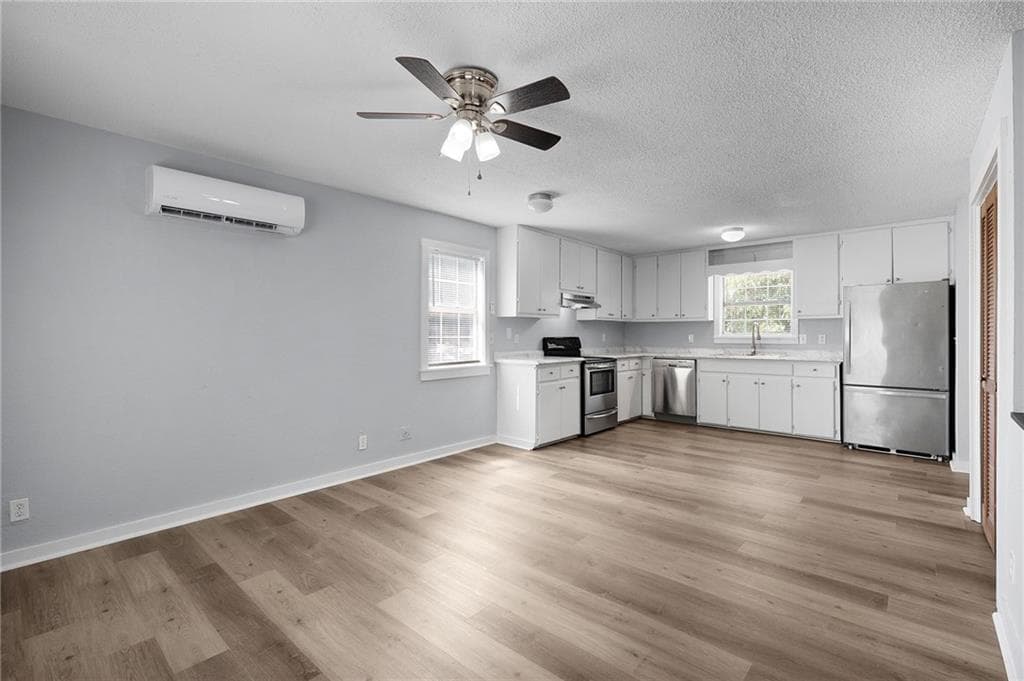 4 bedroom, 2 bathroom, 1,330 sq ft single family residence for sale at 1310 Lida Street, Dalton, GA 30720 — photo 8