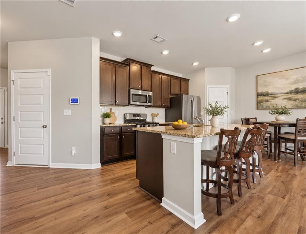 3 bedroom, 3 bathroom, 1,695 sq ft townhouse for sale at 3652 Prospect Point Drive, Oakwood, GA 30566 — photo 2