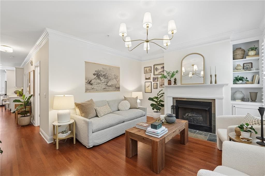 1 bedroom, 1 bathroom, 1,083 sq ft condominium for sale at 521 Perimeter Walk, Atlanta, GA 30338
