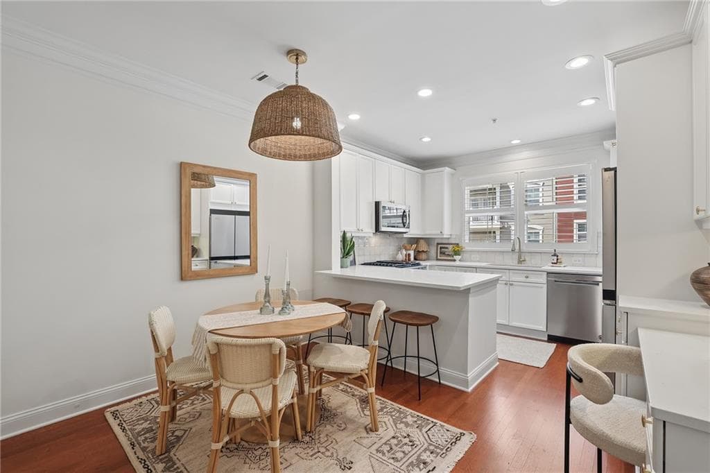1 bedroom, 1 bathroom, 1,083 sq ft condominium for sale at 521 Perimeter Walk, Atlanta, GA 30338 — photo 4