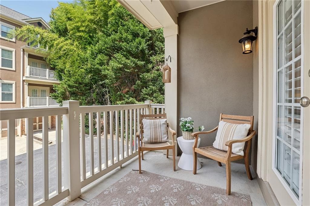 1 bedroom, 1 bathroom, 1,083 sq ft condominium for sale at 521 Perimeter Walk, Atlanta, GA 30338 — photo 5