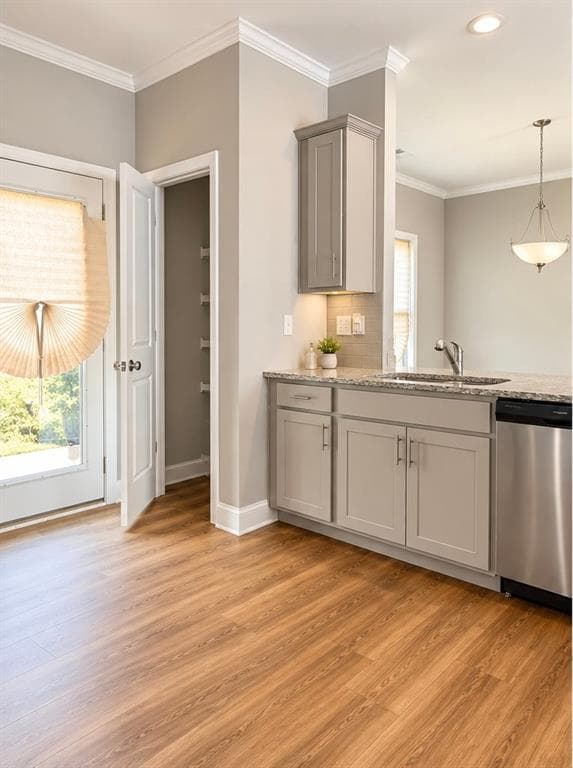 3 bedroom, 3 bathroom, 1,737 sq ft townhouse for sale at 7713 Fawn Circle, Covington, GA 30014 — photo 4