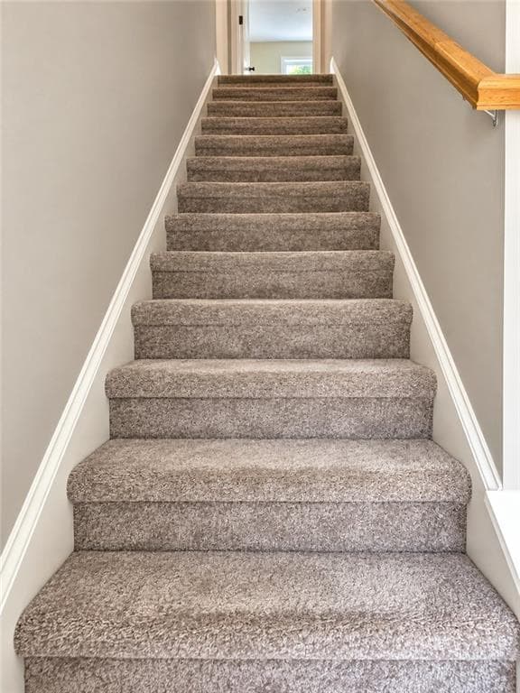 3 bedroom, 3 bathroom, 1,737 sq ft townhouse for sale at 7713 Fawn Circle, Covington, GA 30014 — photo 6