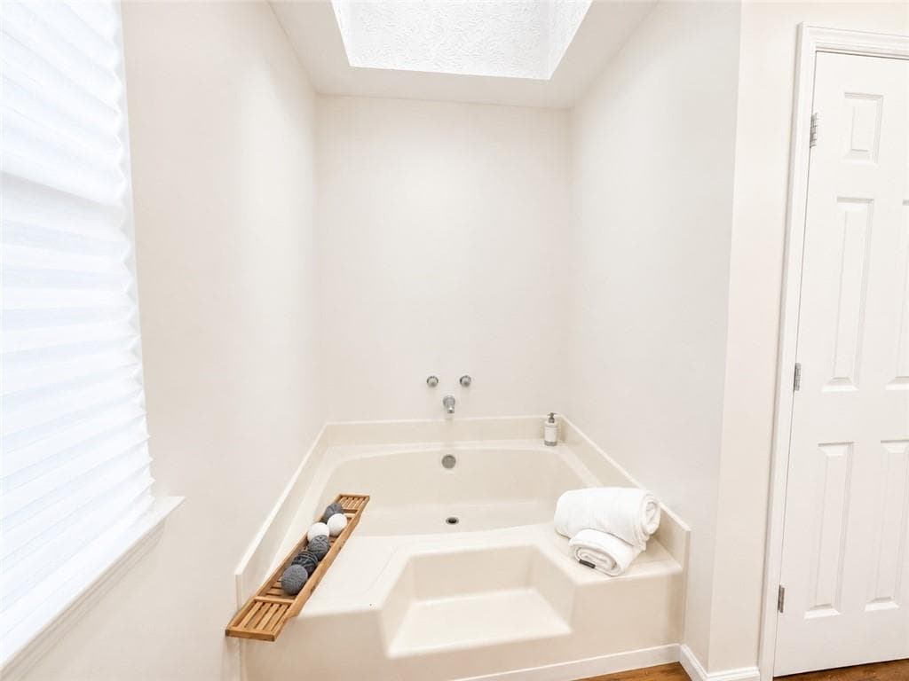3 bedroom, 3 bathroom, 1,440 sq ft single family residence for rent at 6979 Ling Lane, Austell, GA 30168 for $1,900 a month — photo 9