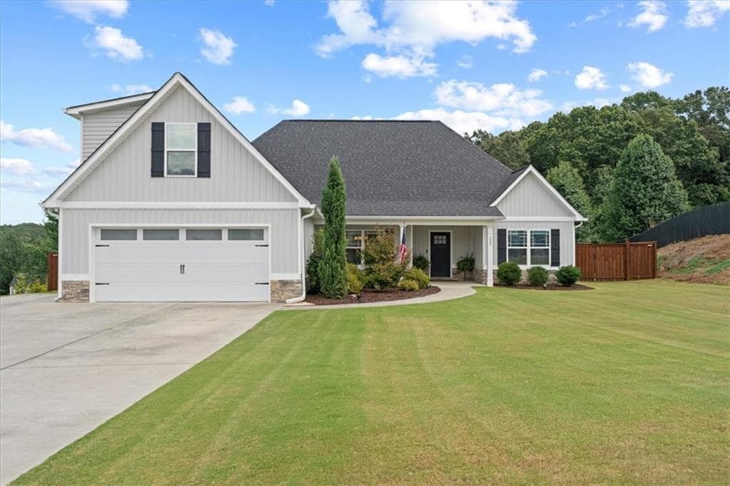 3 bedroom, 2 bathroom, 1,946 sq ft single family residence for sale at 235 Willow Haven Street, Calhoun, GA 30701 — photo 2