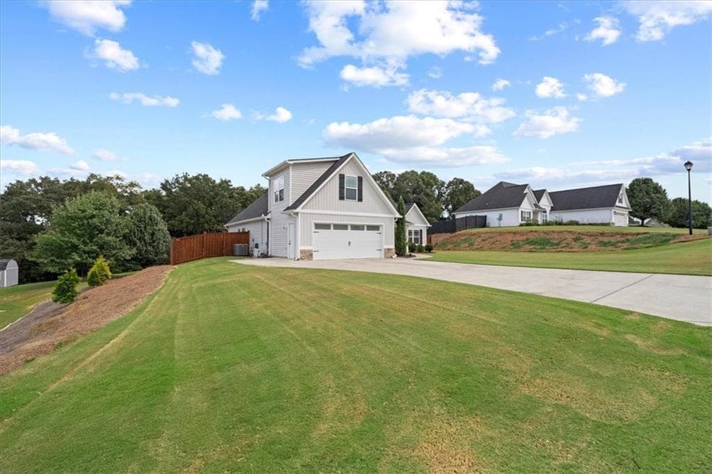 3 bedroom, 2 bathroom, 1,946 sq ft single family residence for sale at 235 Willow Haven Street, Calhoun, GA 30701 — photo 5