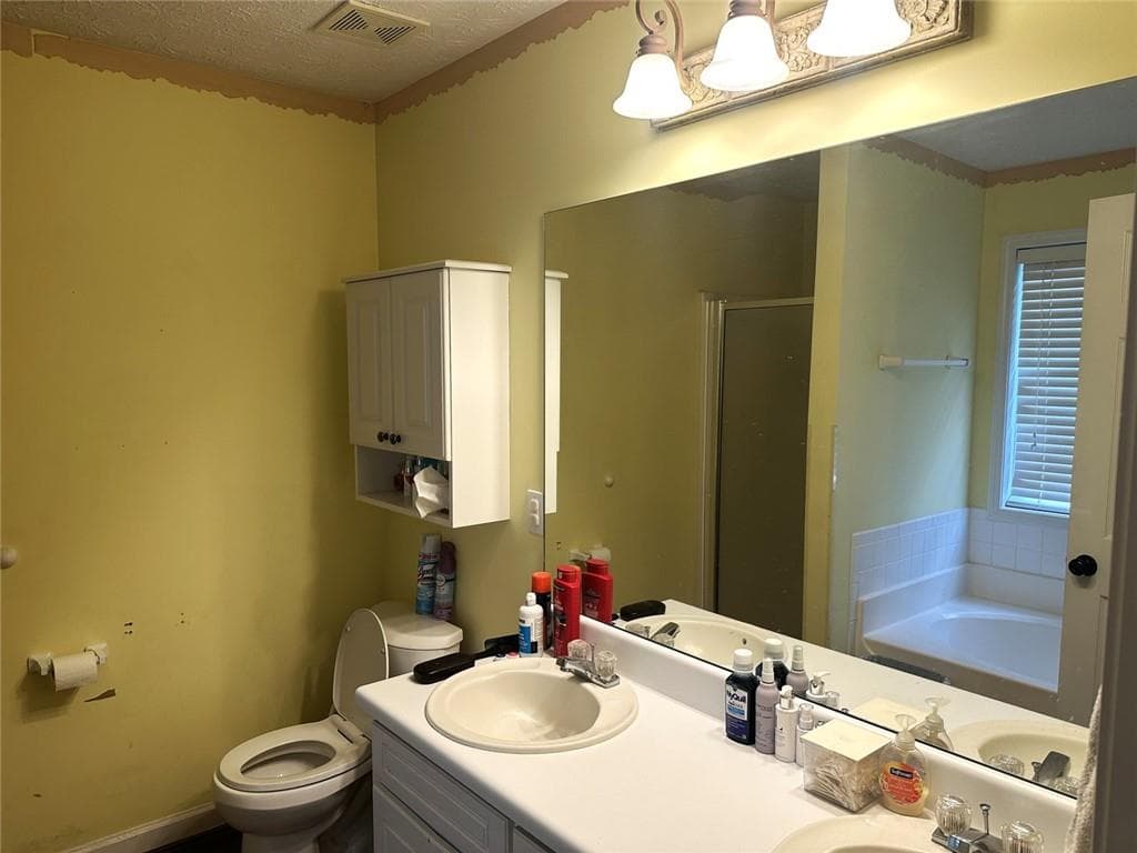 3 bedroom, 2 bathroom, 1,577 sq ft single family residence for sale at 1512 Julianna Circle, Loganville, GA 30052 — photo 8