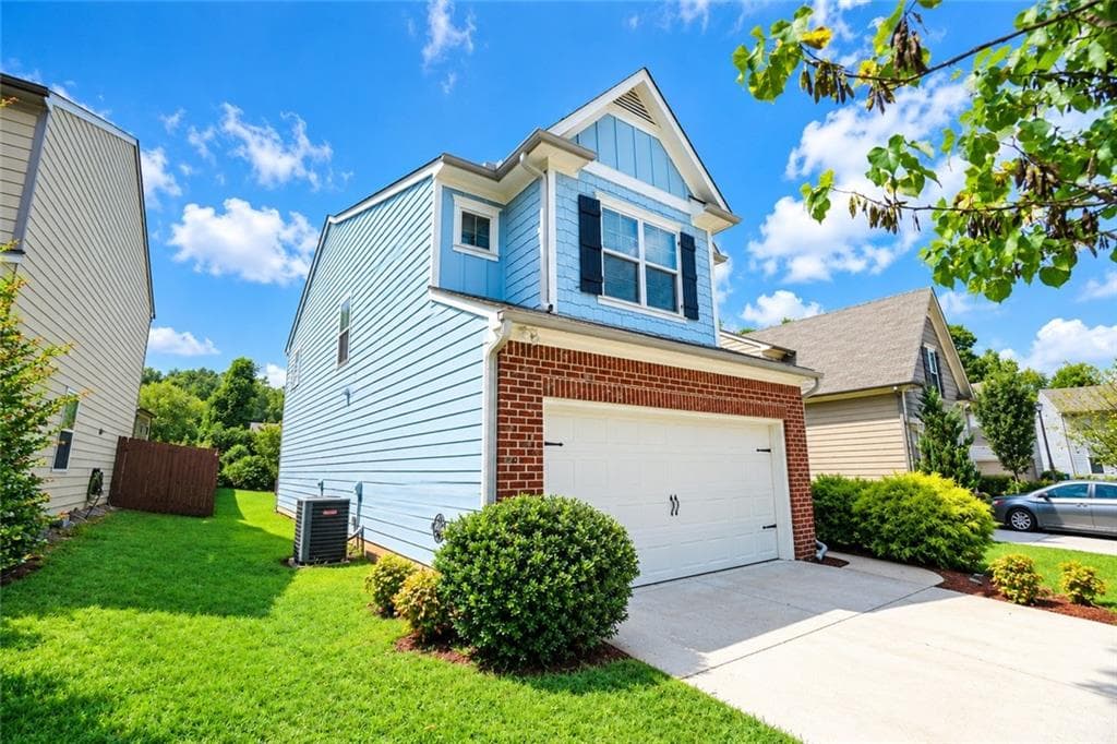 3 bedroom, 3 bathroom, 1,924 sq ft single family residence for sale at 243 Fern Walk, Lawrenceville, GA 30045 — photo 3