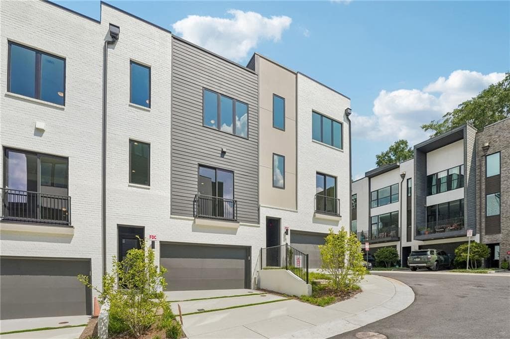 4 bedroom, 5 bathroom, 3,140 sq ft townhouse for sale at 430 Cedar Dust Drive, Decatur, GA 30030 — photo 2