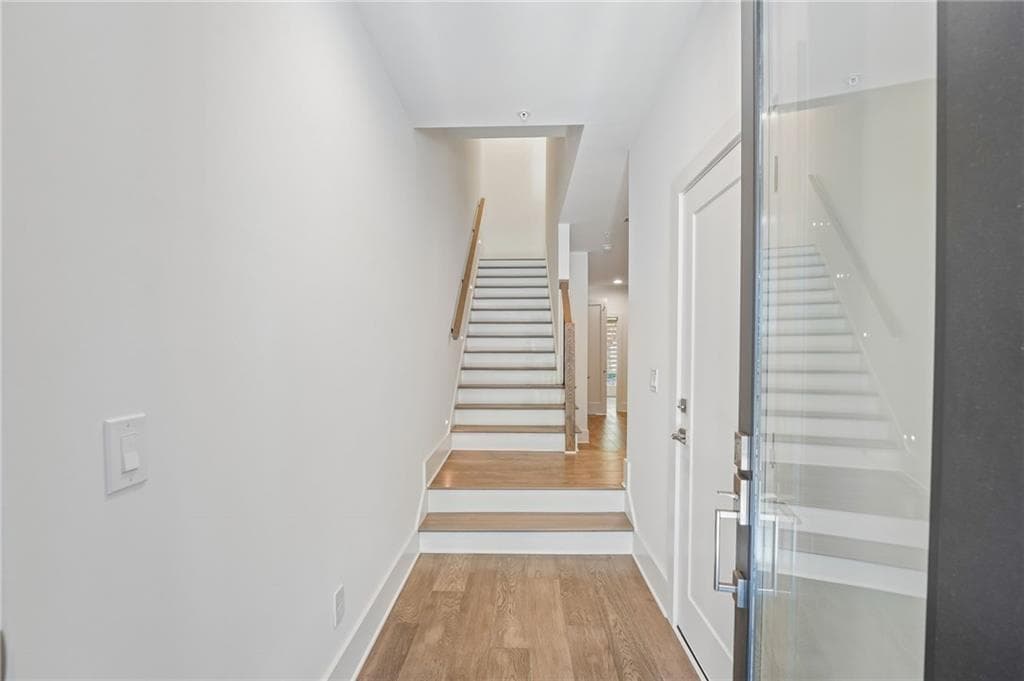 4 bedroom, 5 bathroom, 3,140 sq ft townhouse for sale at 430 Cedar Dust Drive, Decatur, GA 30030 — photo 4