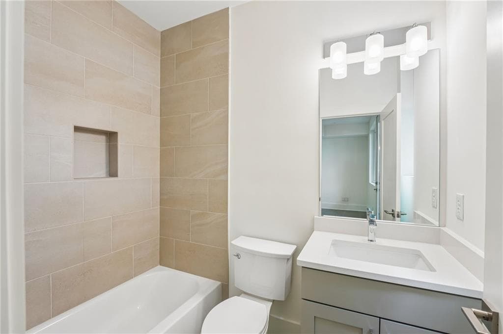 4 bedroom, 5 bathroom, 3,140 sq ft townhouse for sale at 430 Cedar Dust Drive, Decatur, GA 30030 — photo 9