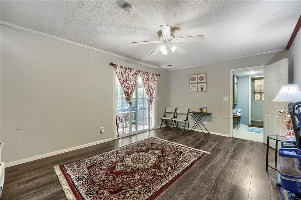 4 bedroom, 3 bathroom, 2,002 sq ft single family residence for sale at 2558 Kings Way, Lawrenceville, GA 30044 — photo 7