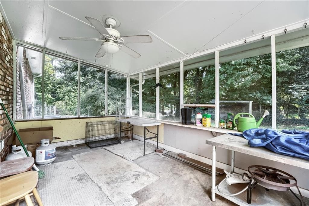 4 bedroom, 3 bathroom, 2,002 sq ft single family residence for sale at 2558 Kings Way, Lawrenceville, GA 30044 — photo 9