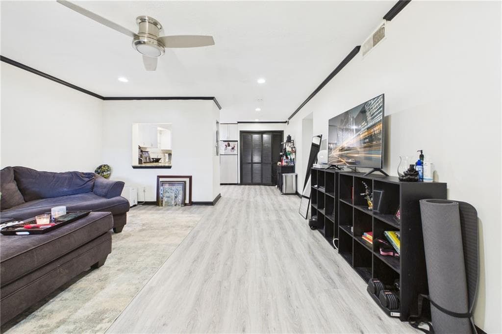 2 bedroom, 1 bathroom, 960 sq ft condominium for sale at 3101 Colonial Way O, Atlanta, GA 30341 — photo 4